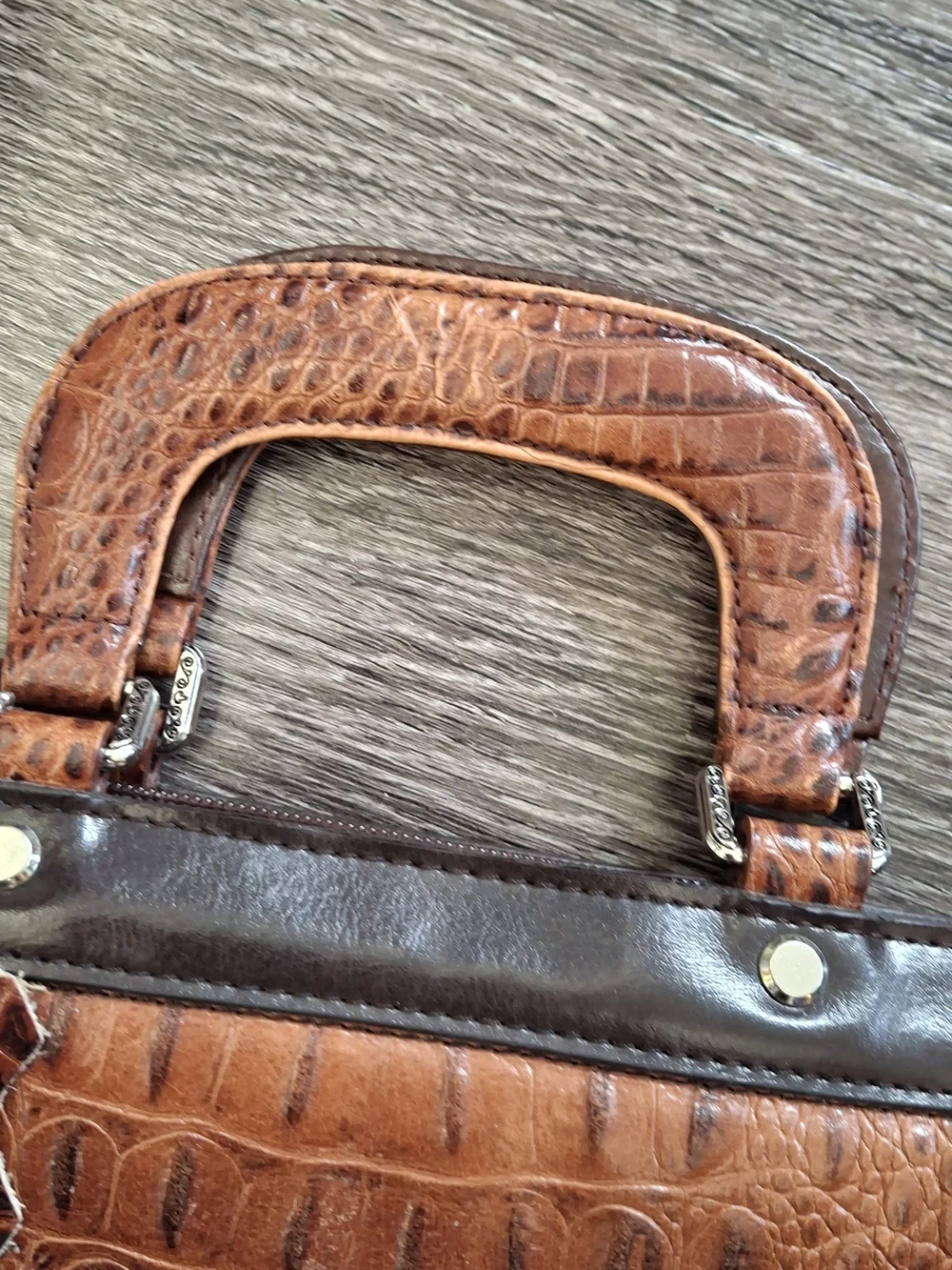 VTG MC Croc-Embossed Brown Leather Breifcase with Dark Trim And Silver Heart - Picture 7 of 16